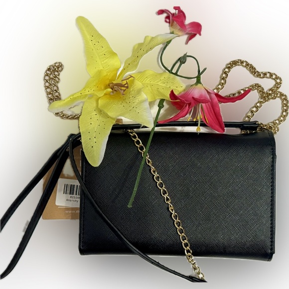 New with tags! Miztique “The Katherine”faux leather crossbody clutch! - Picture 14 of 16